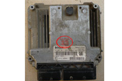 依维柯电脑板 柴油发动机控制器ECU 博士0281 010 228 原装拆车